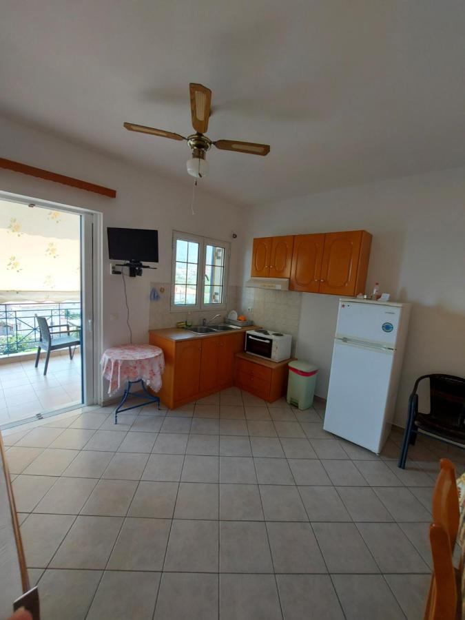 Matina Apartments Tyros 客房 照片