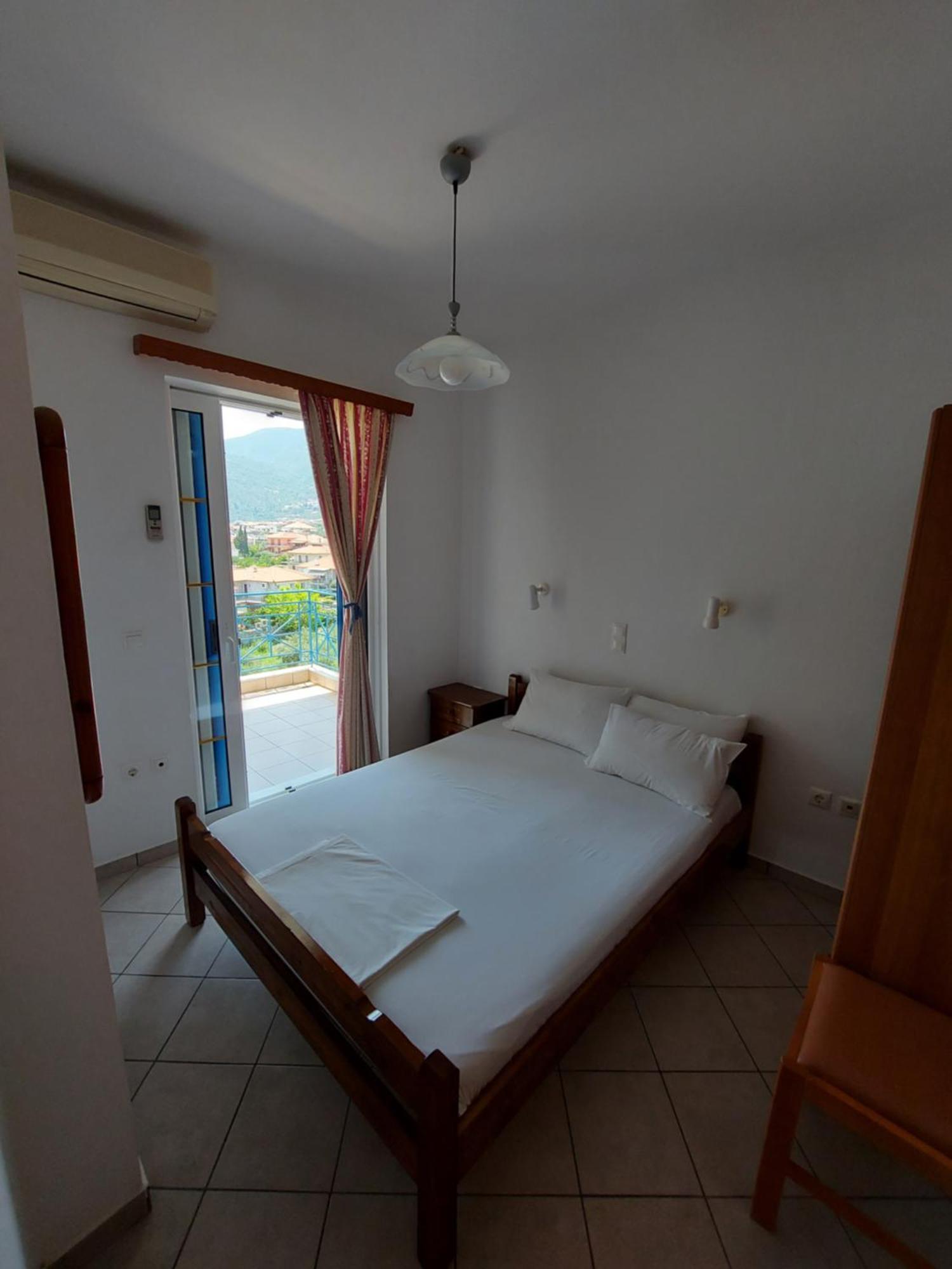 Matina Apartments Tyros 客房 照片